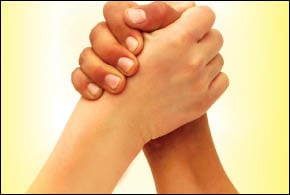 CIOs and CMOs Duel to Control Mobile Web Strategy